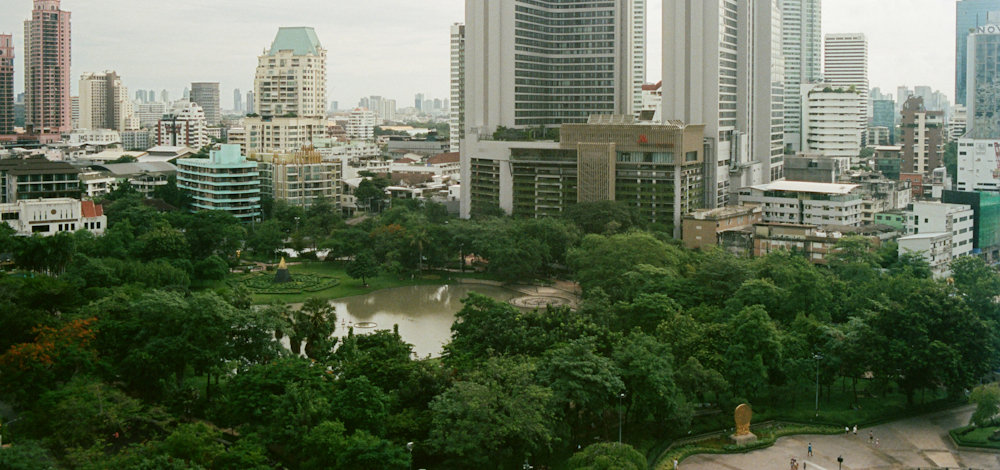 Green Space in Phrom Phong and Sukhumvit Area by Rach Teo on Unsplash